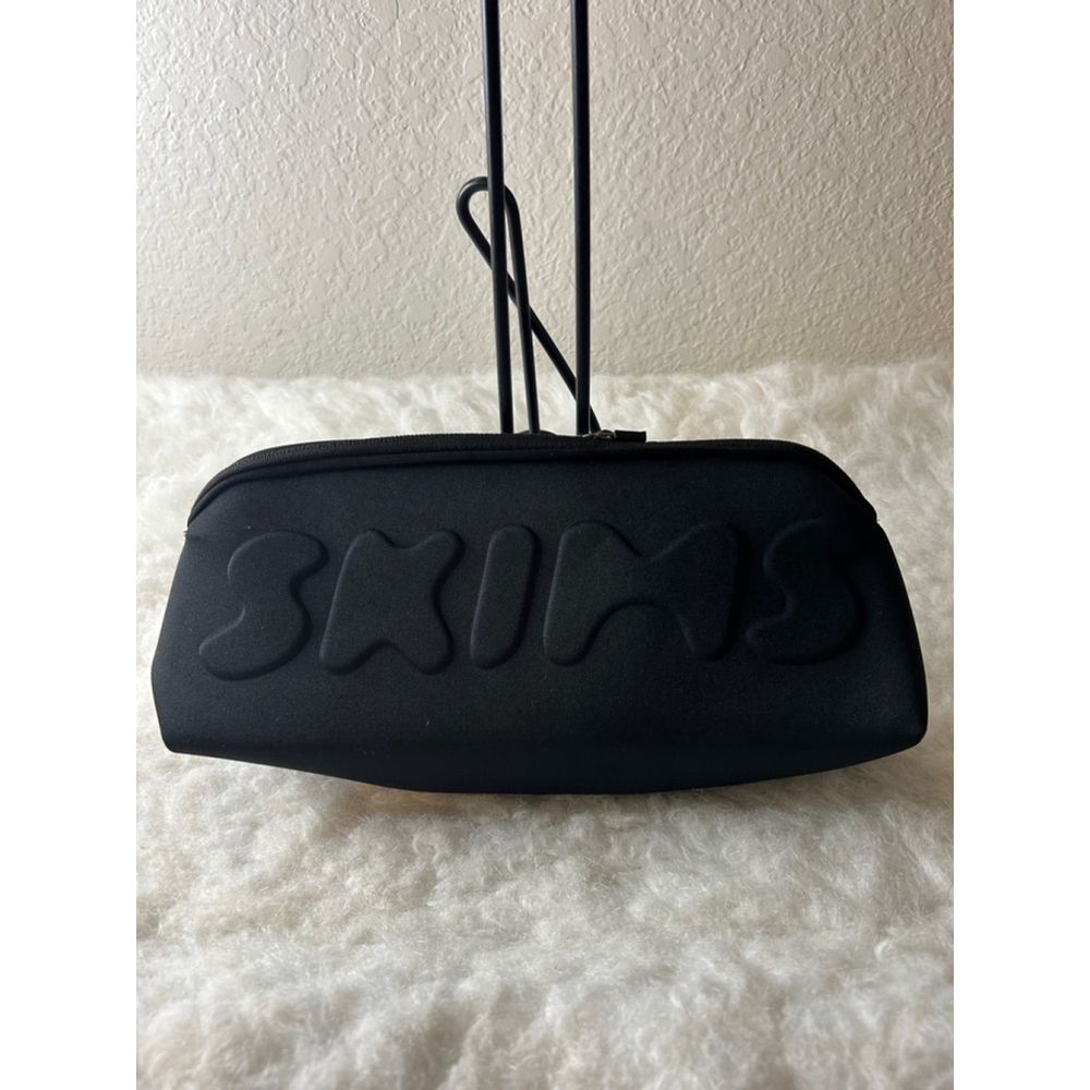 NWOT Kim Kardashian Skims Neoprene Waterproof Travel Makeup Pouch Black